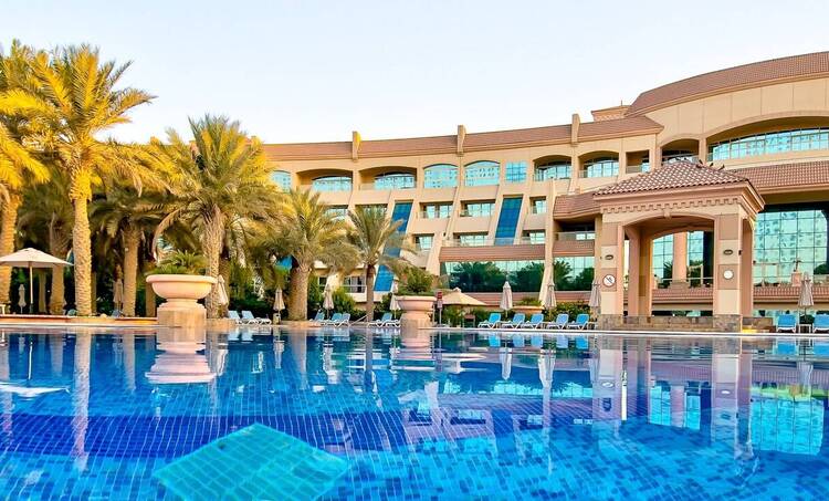 Al Raha Beach Hotel-obr