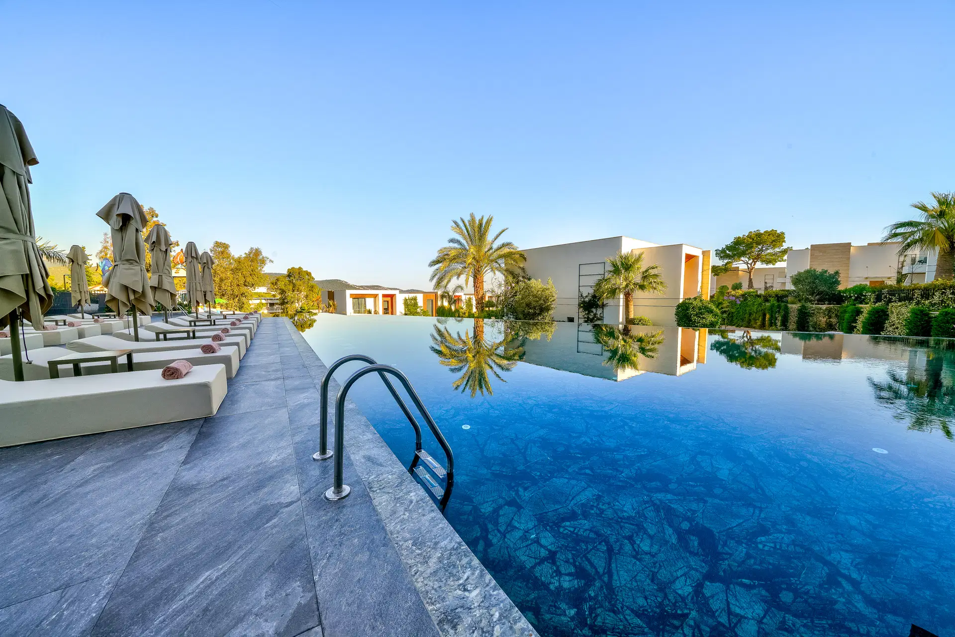 The Norm Collection Doora Bodrum Obrázok20