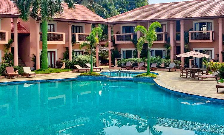 The Golden Crown Hotel-obr