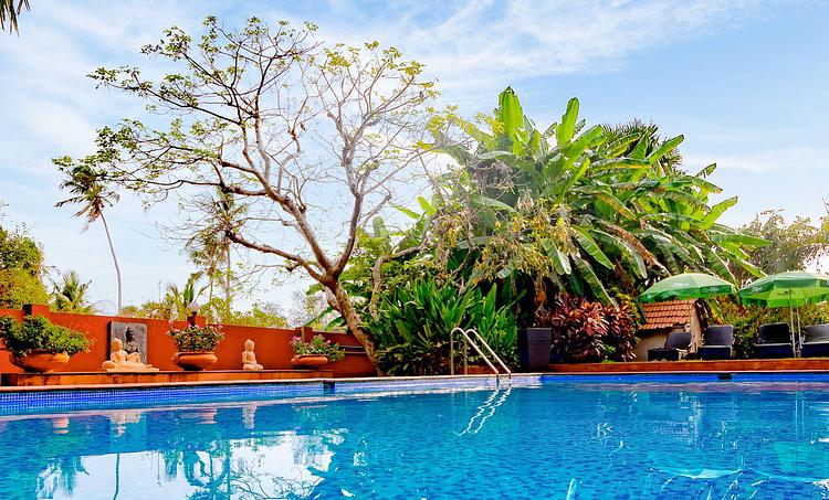 Chalston Beach Resort-obr