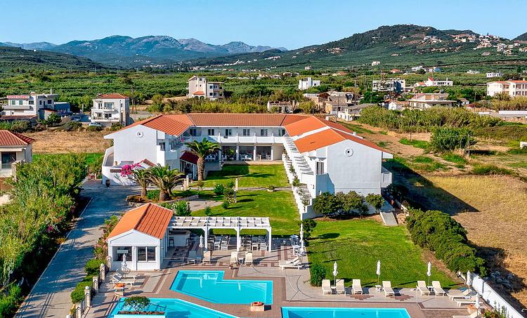 Paní Chryssana Beach Hotel-obr