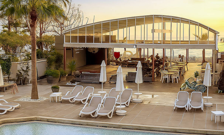 Xperia Saray Beach-obr