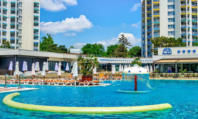 Mera Resort Venus-obr