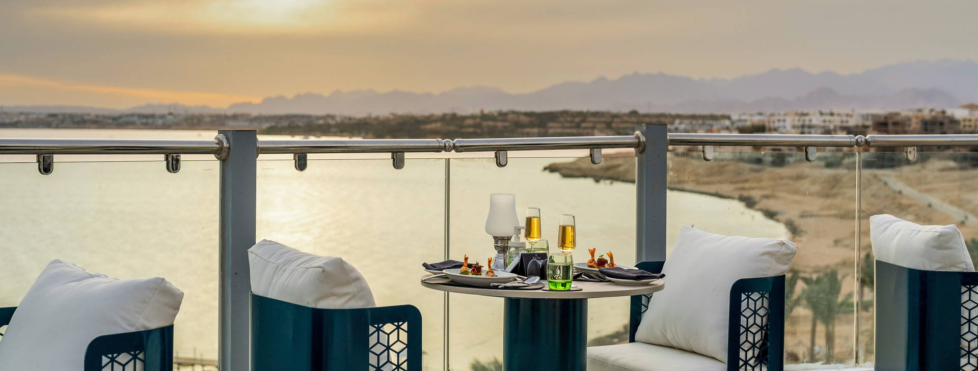 Pláž Remal při východu slunce Obrázok46