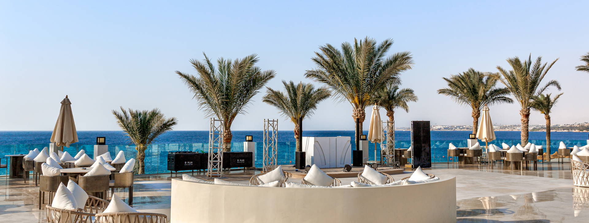 Pláž Remal při východu slunce Obrázok55