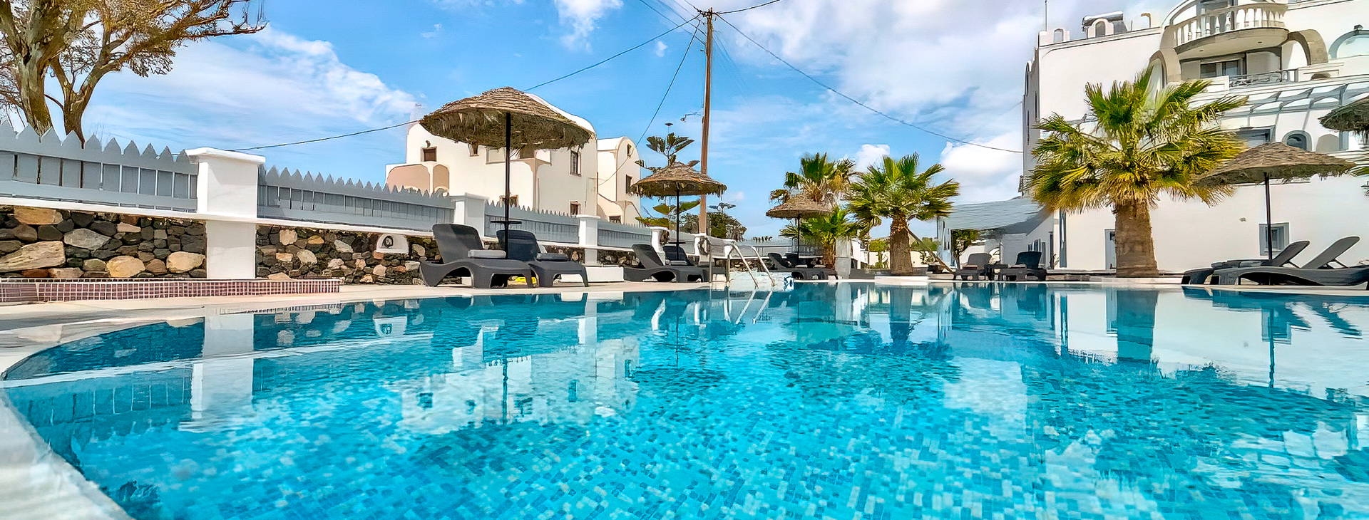 Black Coast Santorini Obrázok1