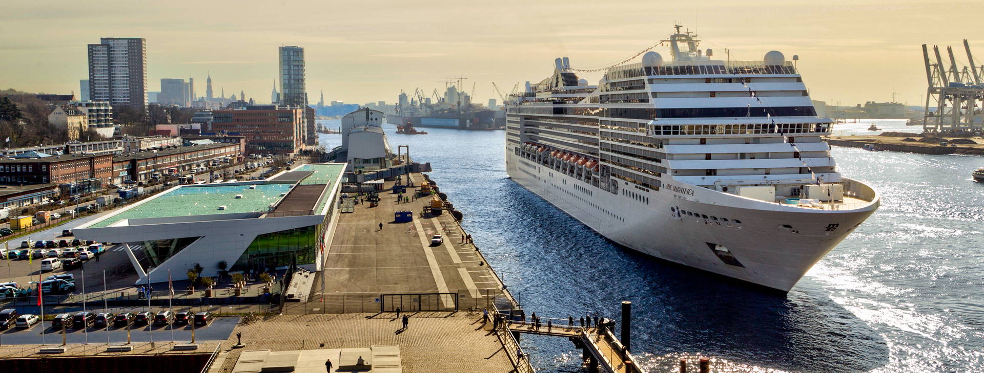 Ubytování v GIS (MSC Magnifica) Obrázok0