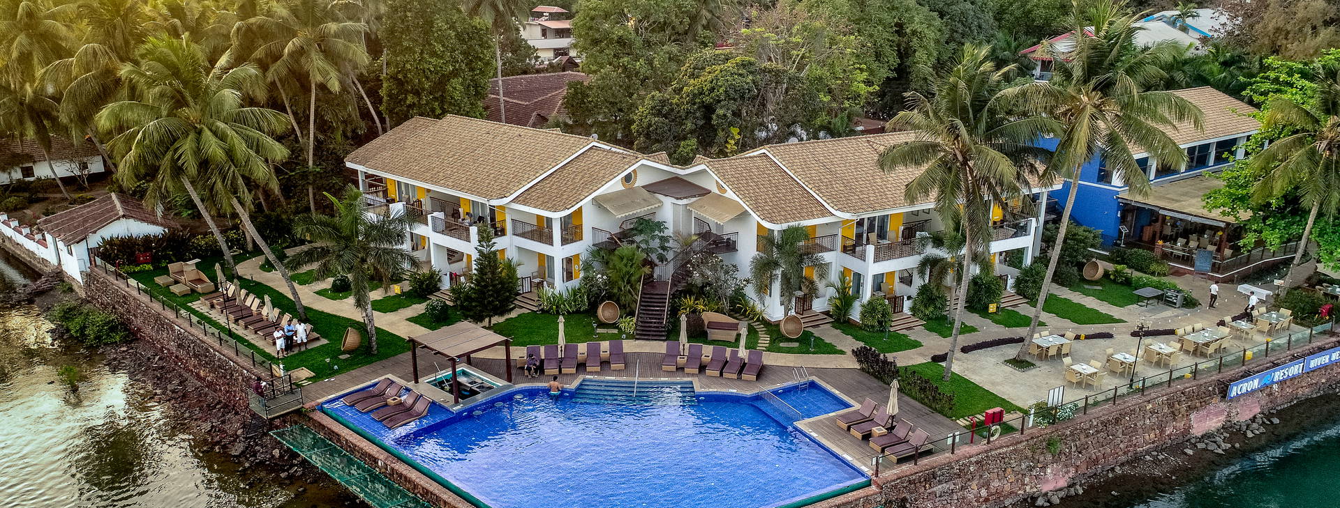 Acron Waterfront Resort Obrázok10