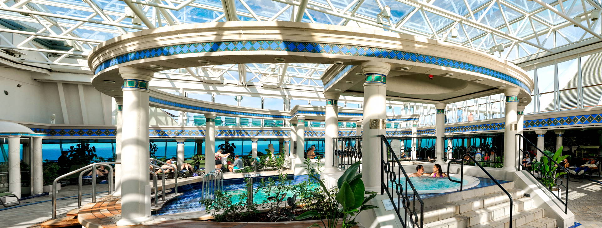Ubytování na lodi RRG (Grandeur of the Seas, Royal Caribbean) Obrázok2